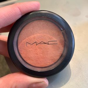 Mac just a pinch blush